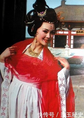 一个无法独自喝酒的人