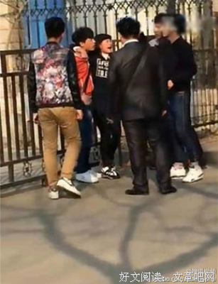 男子当街暴打女生：别再教我自我保护了