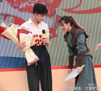 磊磊，我们用大拇指来爱你