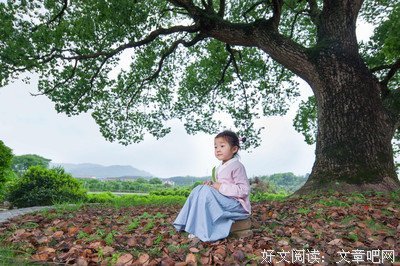 女孩儿穿上万元衣服被同学孤立：家有儿女，这才是富养孩子的正确