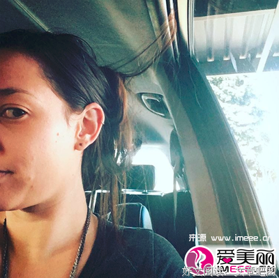世界上还有比女生留长发更痛苦的事儿吗？没有。