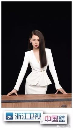 最经典的《女王乔安》好段摘抄
