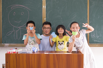 亦师亦友，情满塘肚小学