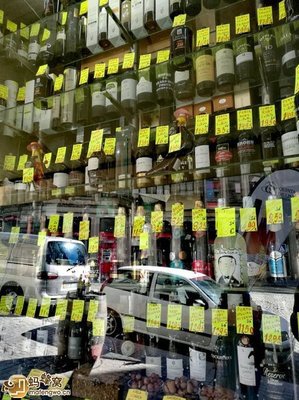  请用我的眼睛看他一眼
