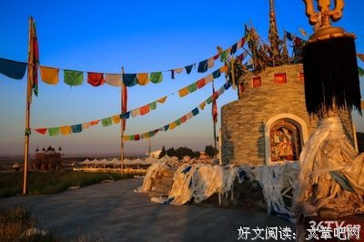 通湖日出