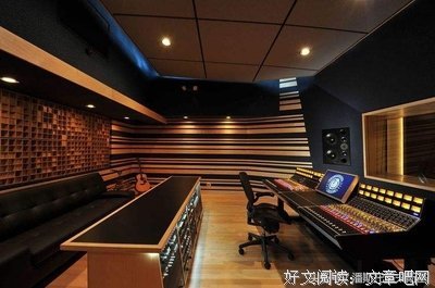 把自己告上法庭