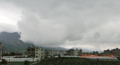 晚雨山云
