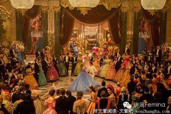 她背的是LV，一定很有钱少女