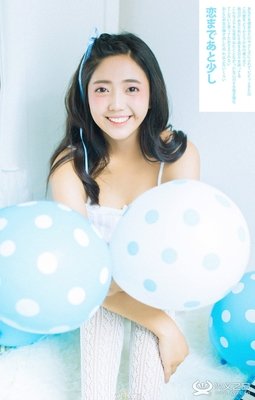 他笑容灿烂，他老泪纵横