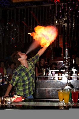 高考交白卷的“调酒皇后”