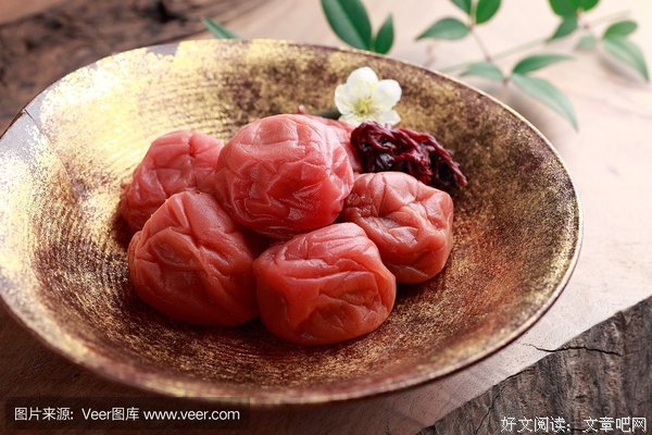 活在一粒梅干上
