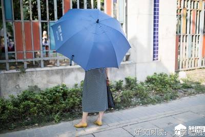 你要离开的不是朋友圈，而是那个连你自己都不喜欢的自己