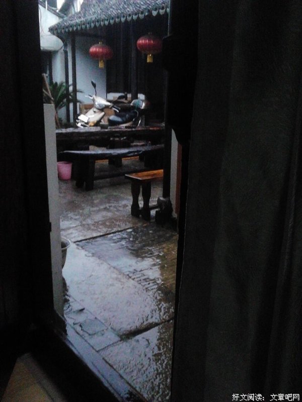 在水乡听雨，在画中忆雨