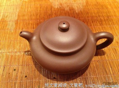 夜已深，灯依旧，人难眠