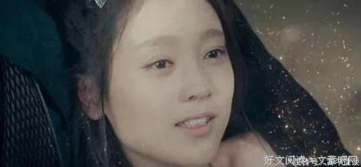  谁用今生相思，熬成孟婆那碗汤，谁借来世宿命，滴成胸口那抹伤！