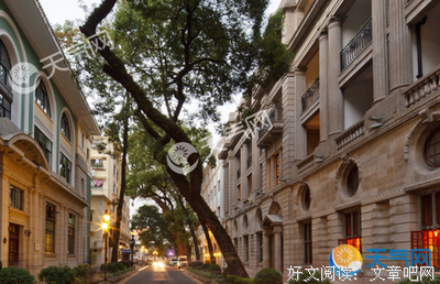  这座小城在三百年前就已经预告了