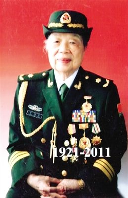 情疏迹远只留香