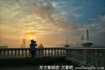 晨光绚丽