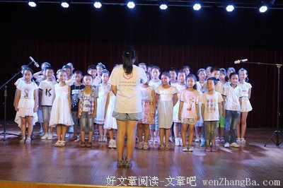 中国矿业大学羽翼网络支教团连云港分队教授舞蹈课