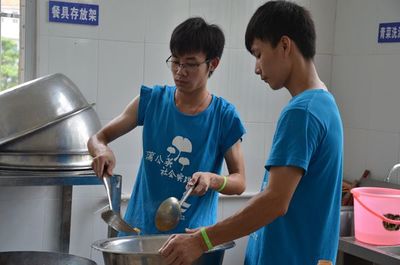 密探生活组