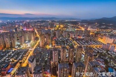 西北望