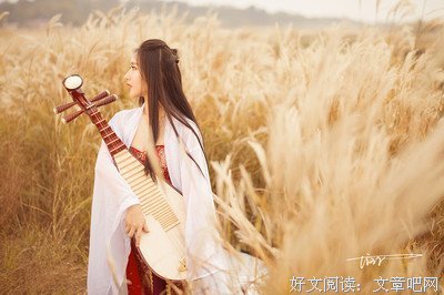 与谁初见