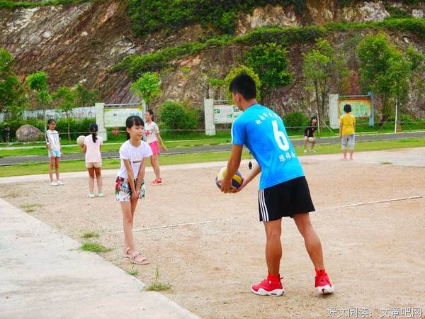 “与梦同行”传播排球精神