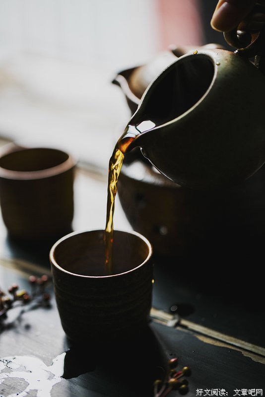 爱茶喝茶,怎么喝,山水印为你解密如何看人喝茶?