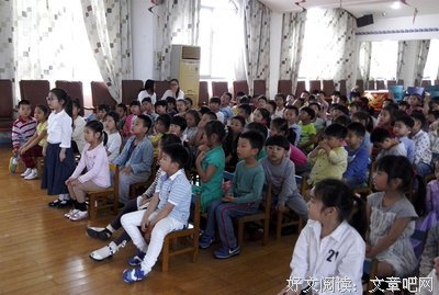 多一份关爱，少一份隔阂