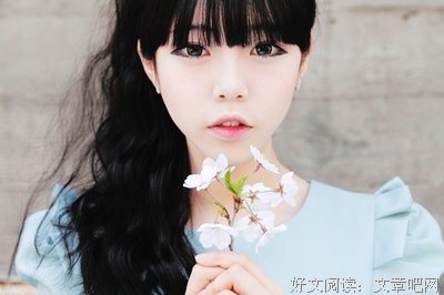 那边有座坟