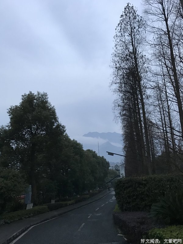 脚下和远方