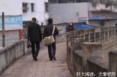 岁末，很想写写她