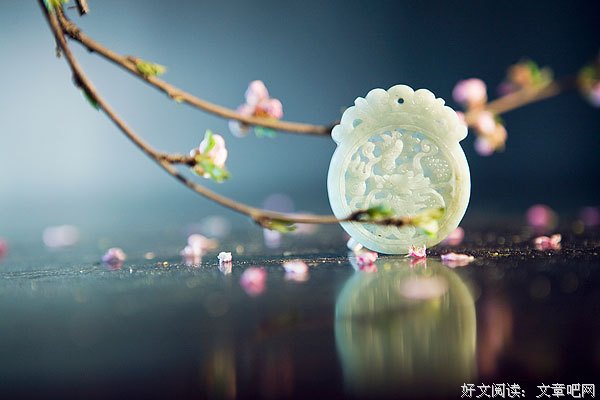 弥合不了的时光，是水镜上的碎露