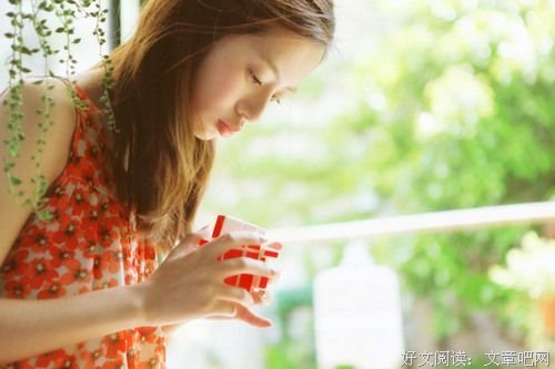 我在这里，不离不弃，望着秋水那边的你的归来