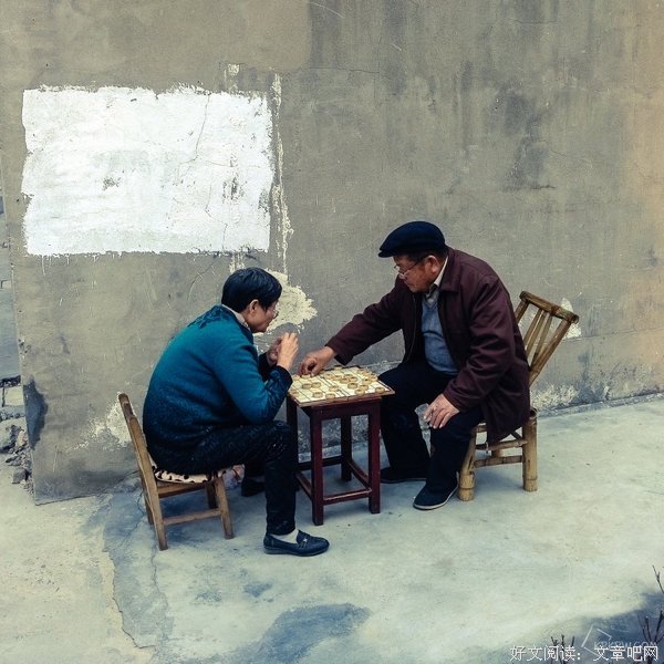 街边的老者