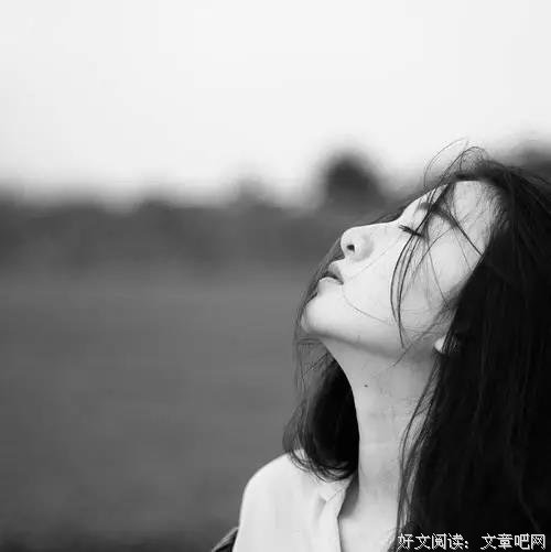 我颠覆了整个世界，只为摆正你的倒影