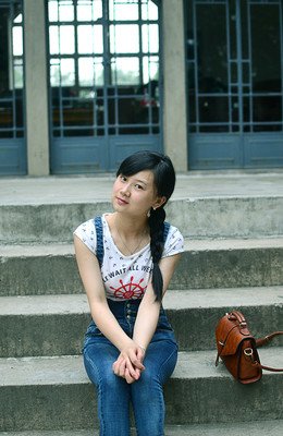 凋零的那朵花儿