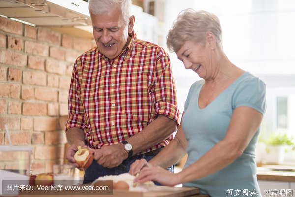 婚姻中总有馅饼