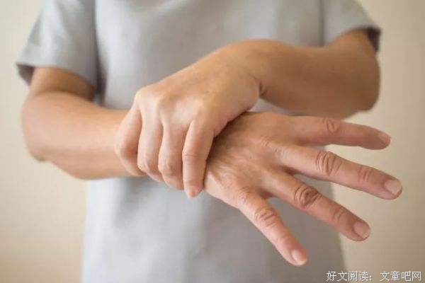 手抖是什么病的预兆？