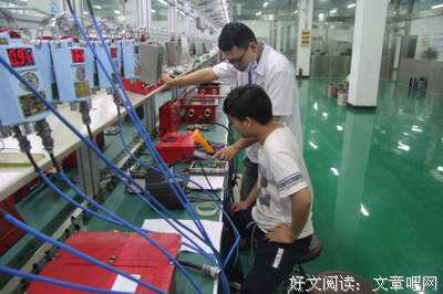 中国矿业大学信控学院开展图书馆电脑检修志愿活动
