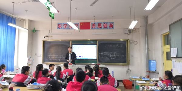 我院学子赴华亭一中开展“优秀学子母校行”活动
