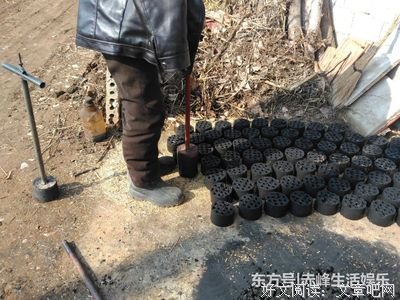靠每天的劳作赚钱
