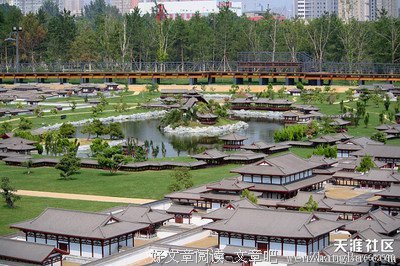 繁华落尽,满地荒芜