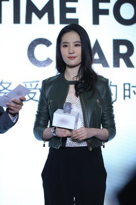 嗨，你知道我男朋友在哪里吗？