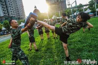 文武双全的军中“花木兰” ——记新疆军区某师新兵营女兵文雅