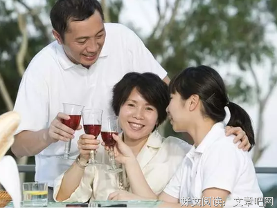 远嫁女儿的坚强与脆弱