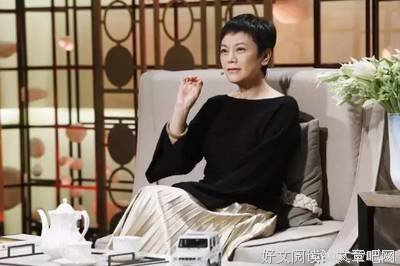 37岁未婚生子，儿子9岁遭绑架，62岁还与小鲜肉演床戏，这个女人就