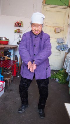 小脚的母亲