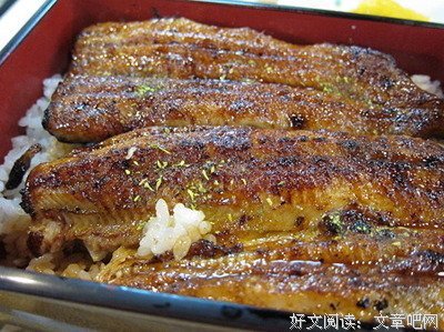 去吃了太宰治爱吃的鳗鱼饭，那家店开70年了