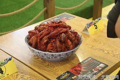 大S剥虾上热搜：会撒娇的女生，凭什么更好命？